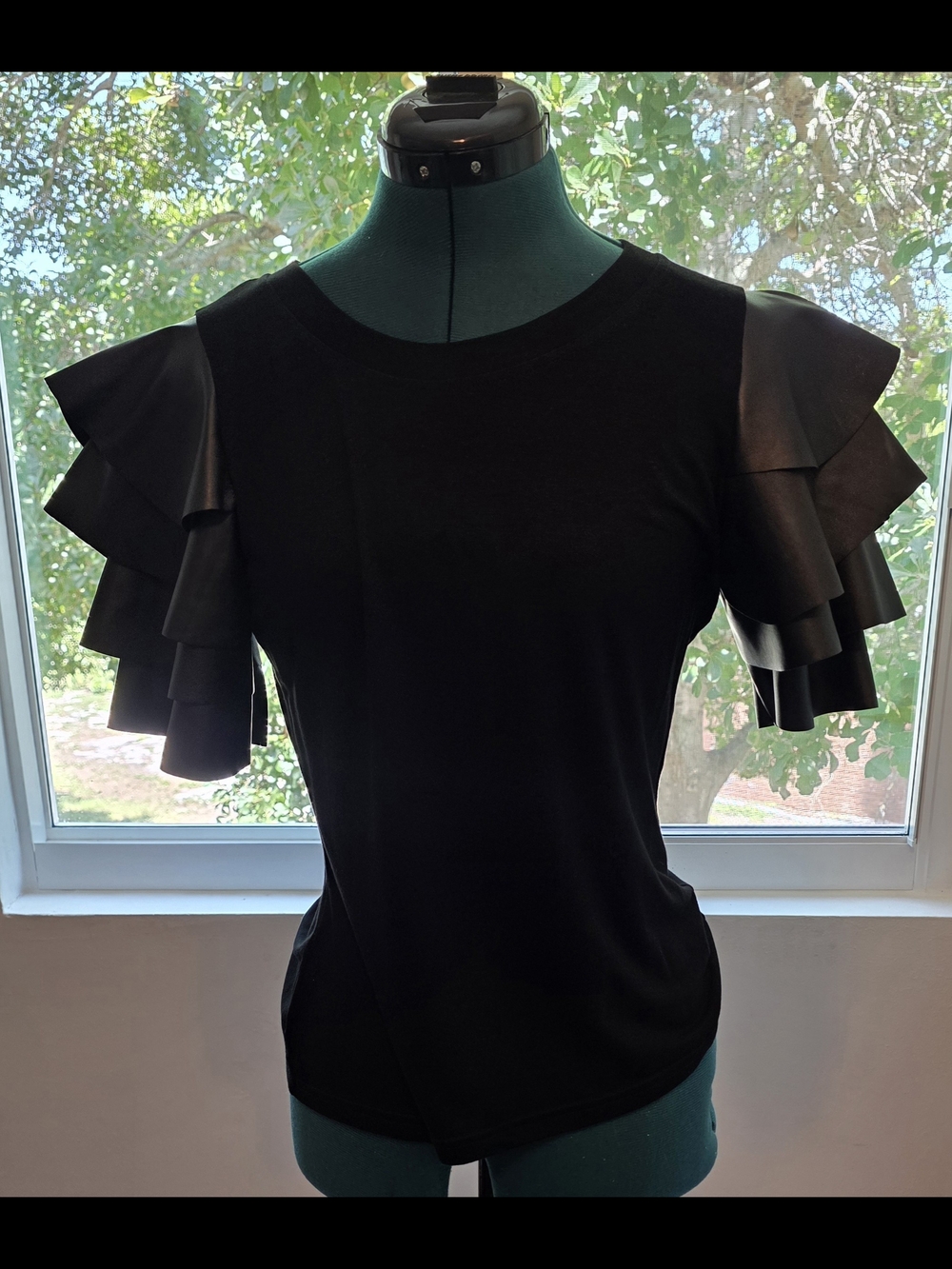 Gracia Black Layered Ruffle Sleeve Top